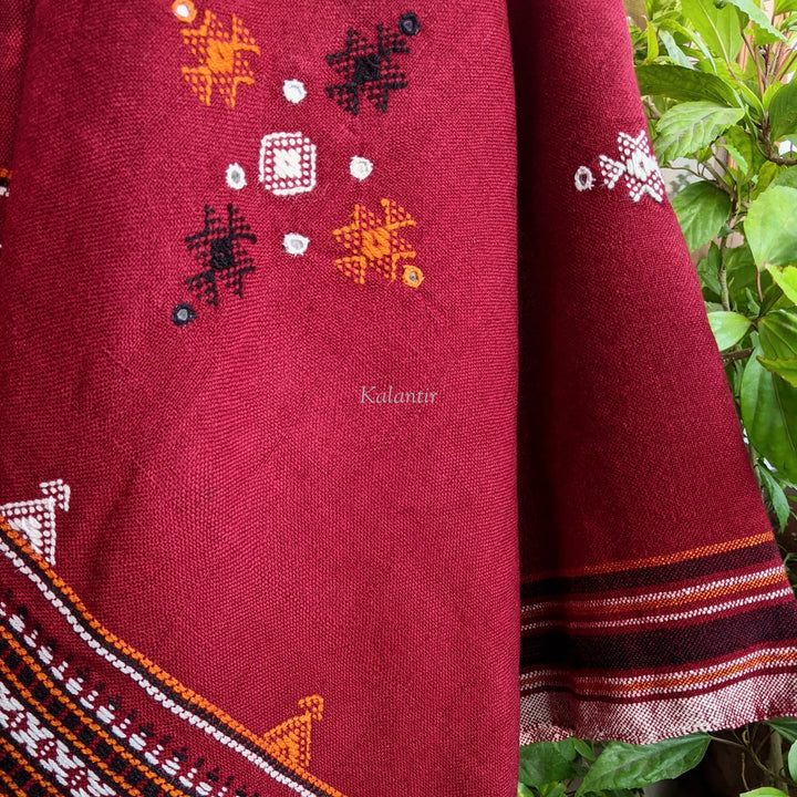 Beautiful Kutchi Chomukh embroidery on Pure Woollen Shawl